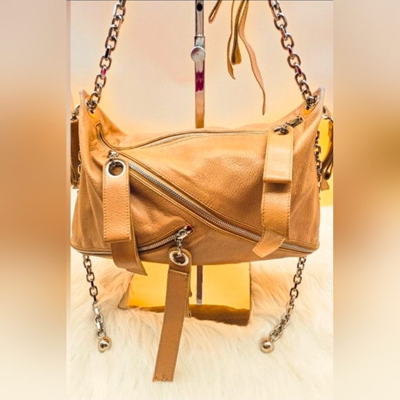 Christian Louboutin Taupe Trophe Chain Shoulder Crossbody/Shoulder bag - Picture 2 of 10